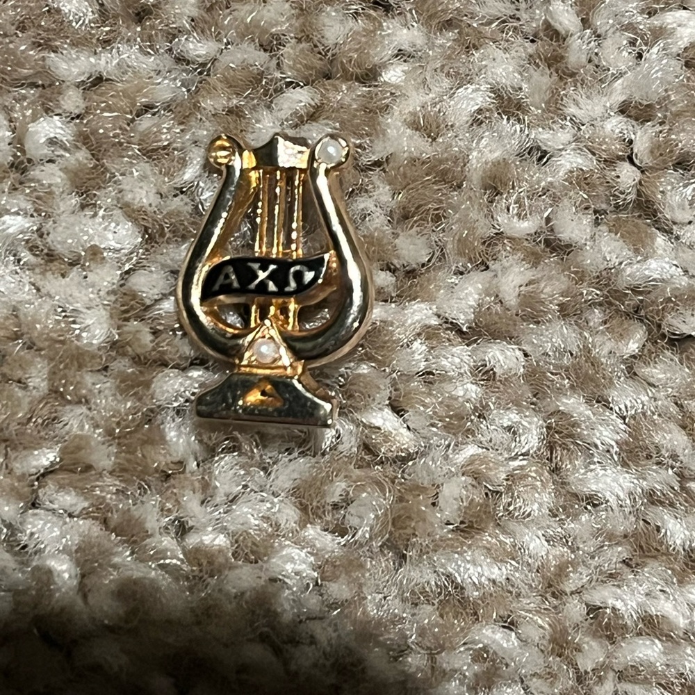 Alpha Chi Omega Pin